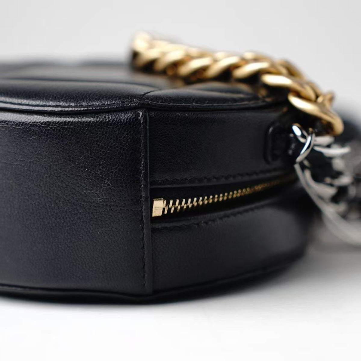 Chanel Round Cross‑body Coin Purse / Round Clutch