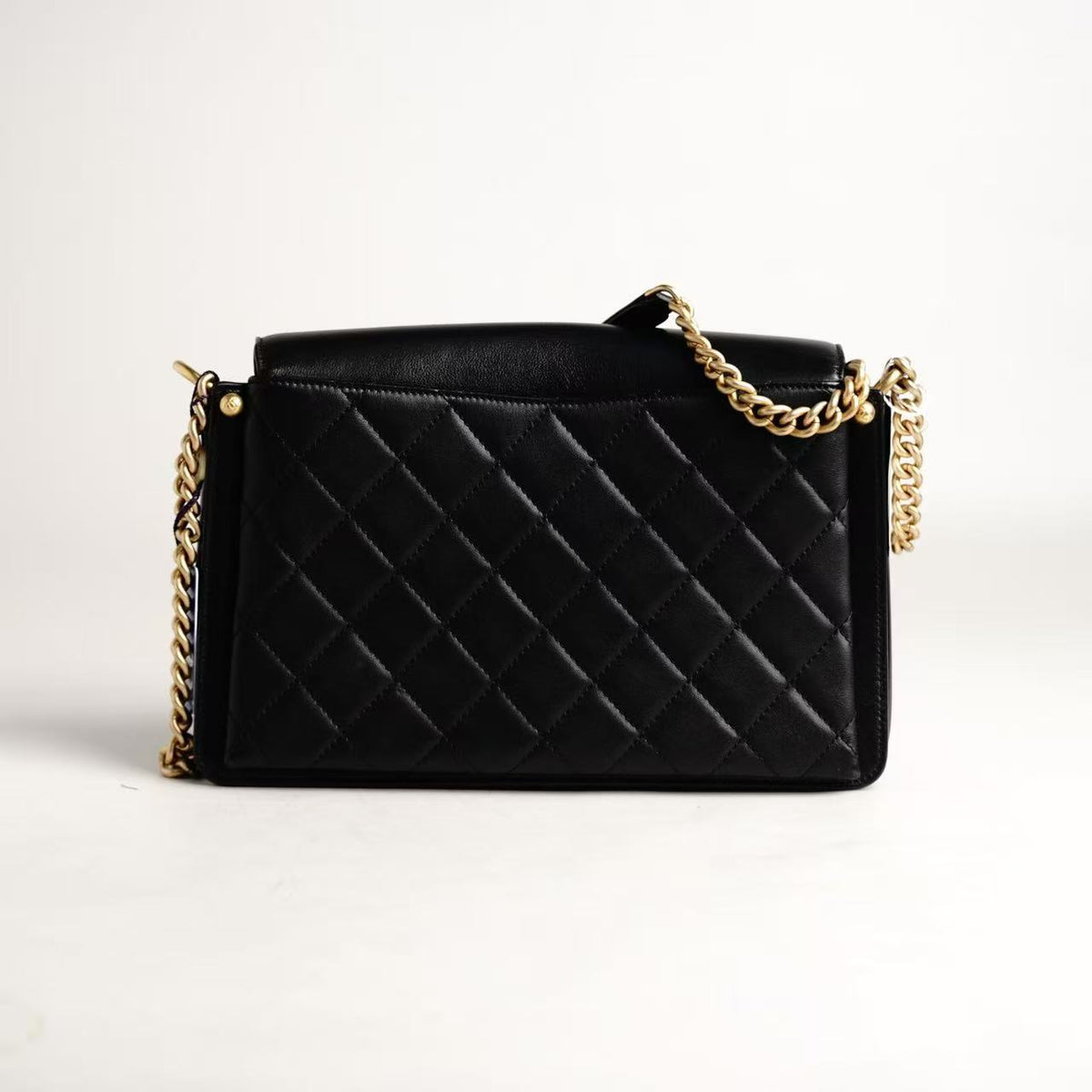 Chanel Mixed‑Leather Envelope Flap Chain Shoulder Bag