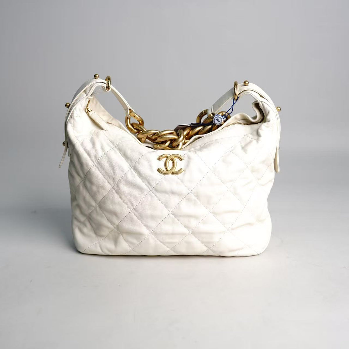 Chanel Quilted Hobo Shoulder Bag with Oversized Chunky Gold‑Tone Chain
