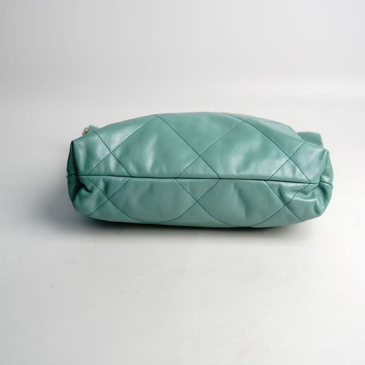 Chanel 22 Large Tote Bag in Mint Green Shiny Calfskin with Gold‑Tone Hardware