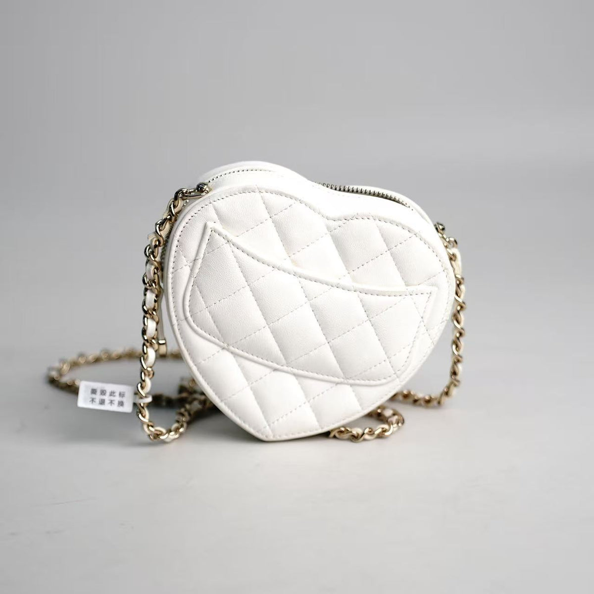 Chanel Heart Crossbody Mini in White Lambskin Leather with Gold‑Tone Hardware
