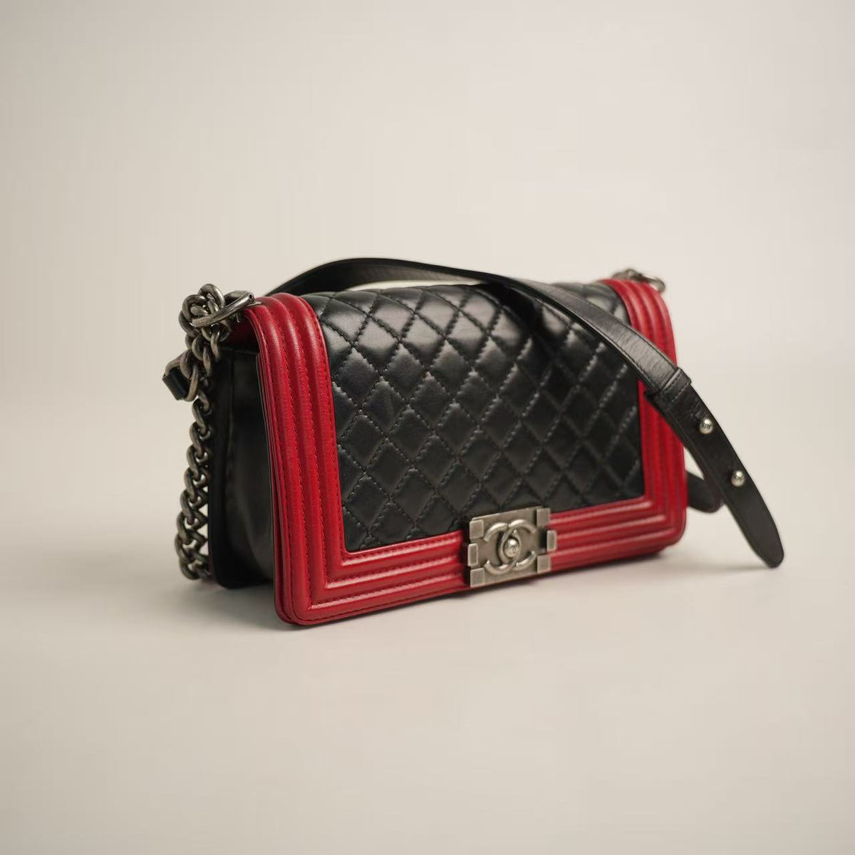Chanel Boy Flap Shoulder Bag (Medium, Black & Red Bi‑Color)