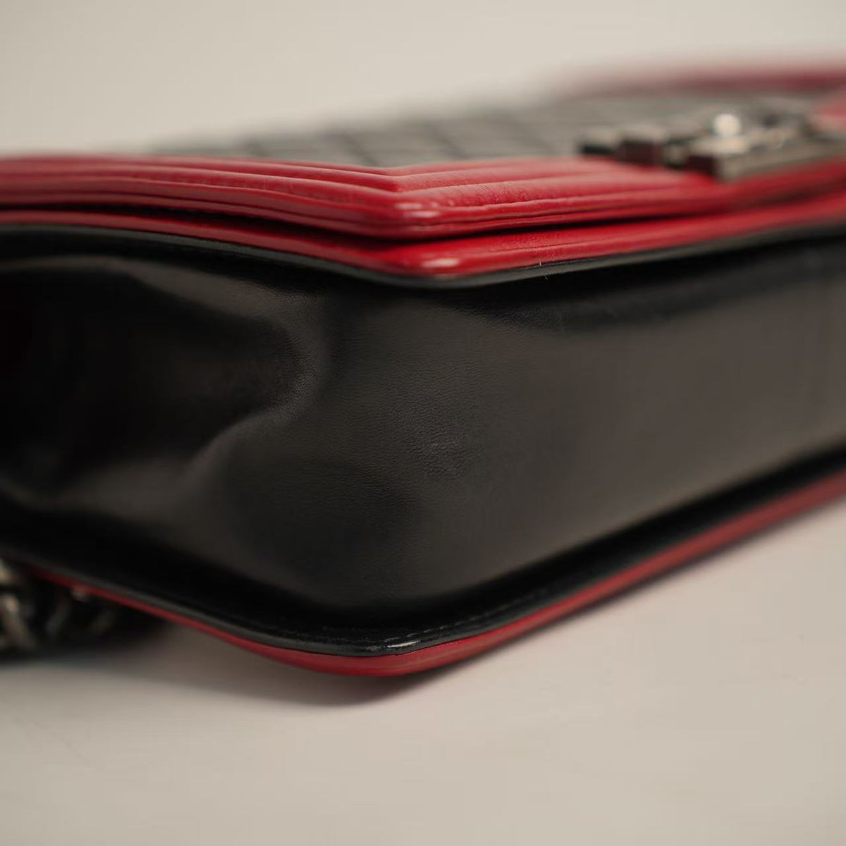 Chanel Boy Flap Shoulder Bag (Medium, Black & Red Bi‑Color)