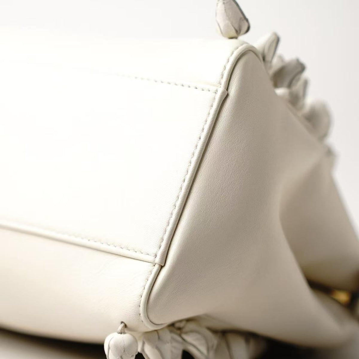 Fendi Peekaboo White Floral Appliqué Handbag