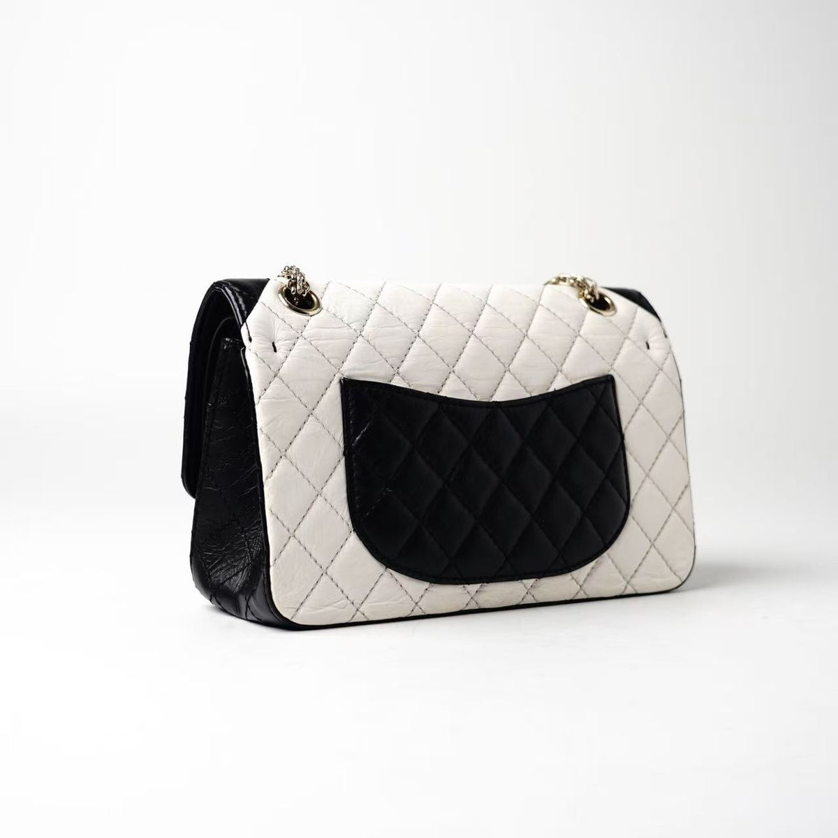 Chanel 2.55 Reissue Black‑White Color‑Block Flap Shoulder Bag