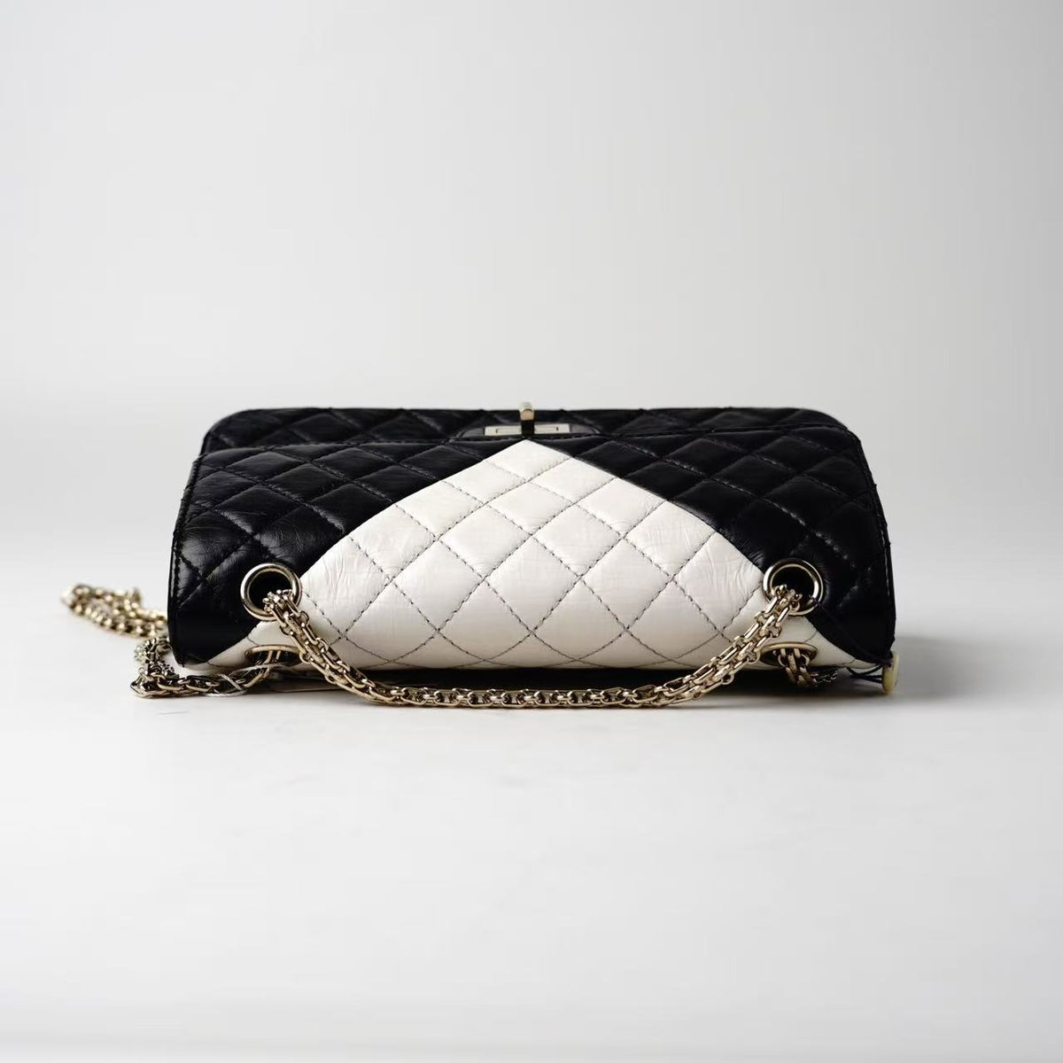 Chanel 2.55 Reissue Black‑White Color‑Block Flap Shoulder Bag