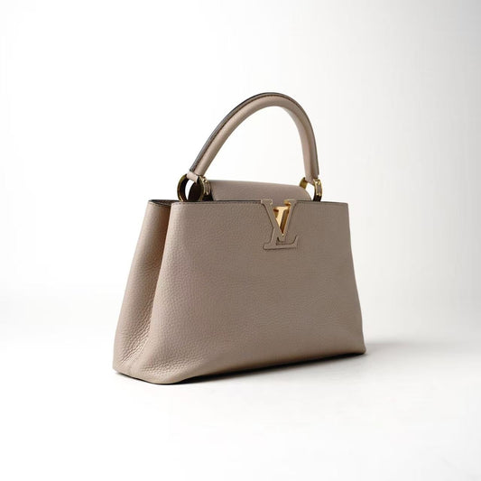 Louis Vuitton Capucines MM Handbag