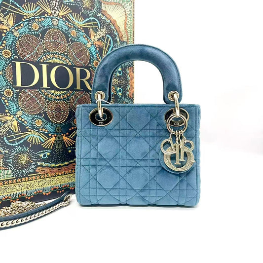 Christian Dior Lady Dior Mini aus blauem Cannage-Samt mit silberfarbener Hardware [Gebraucht]